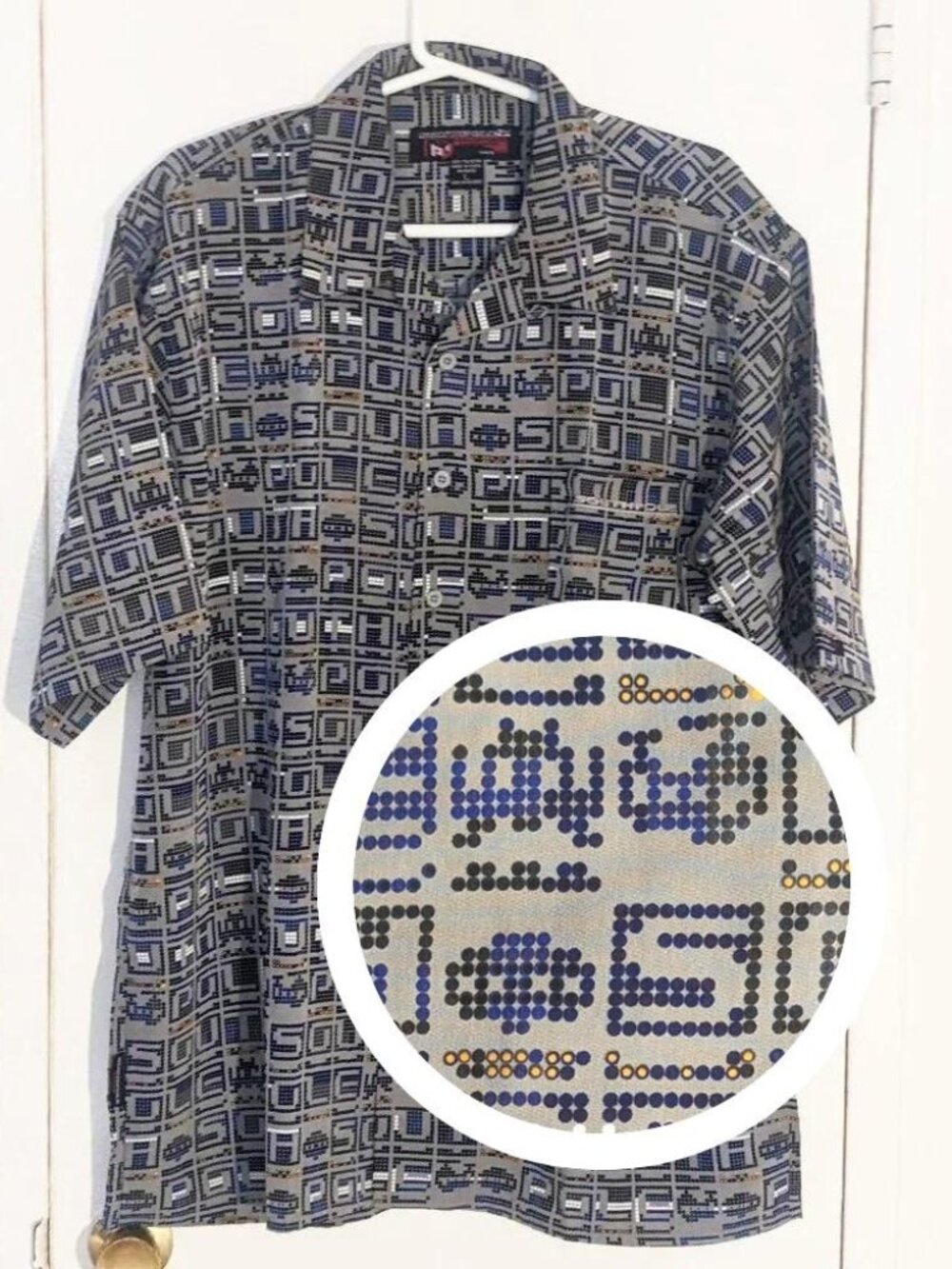 NWOT - SOUTHPOLE Space Invaders! Vintage 8-Bit Design Shirt - L